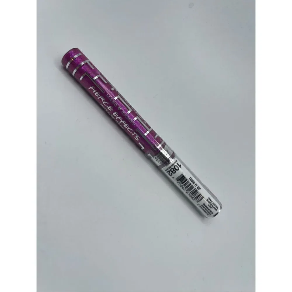 Lot bundle Fierce Effects daring lip gloss by Hard Candy 6 NWT